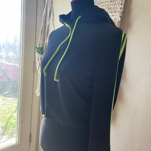 black active hoodie for woman - Picture 2 of 6